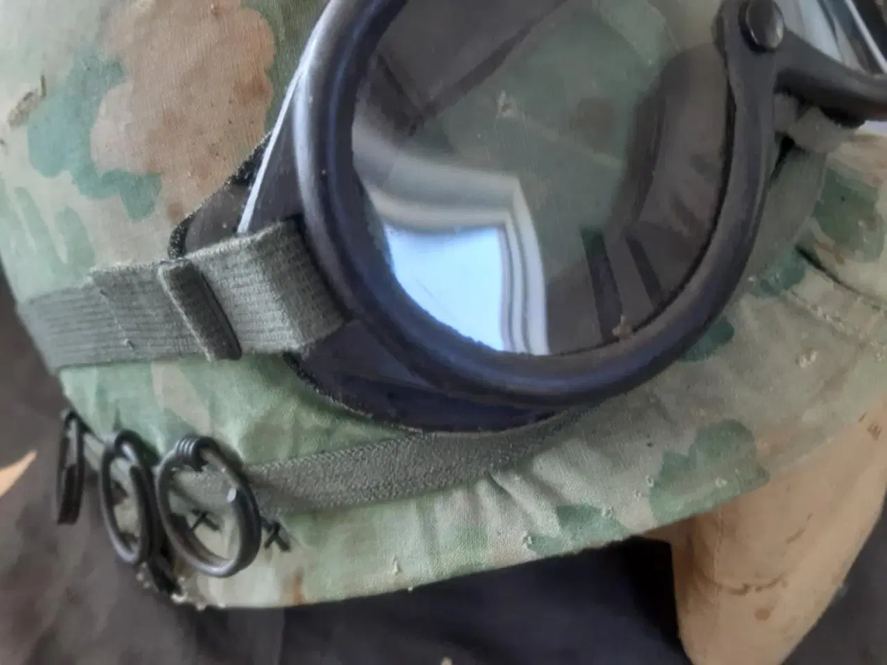 Billede 2 - Fed Vietnam US hjelm med lidt påhæng