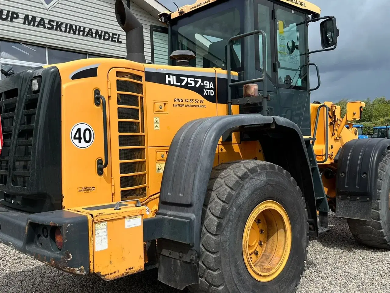 Billede 9 - Hyundai 757-9A XTD med lan-arm. En-ejeres maskine med Lock-UP.