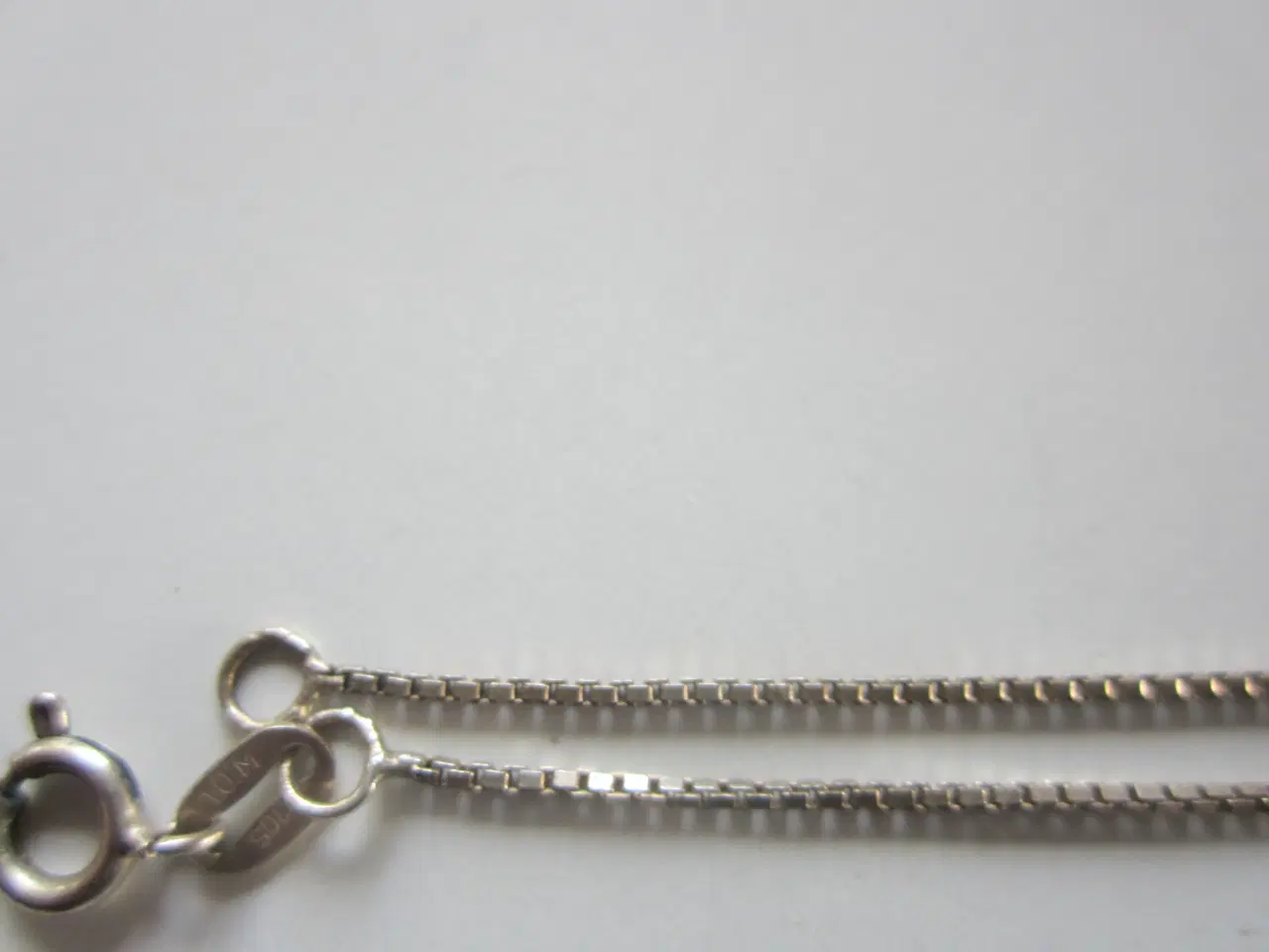 Billede 2 - 2 sølvkæder 42 og 35,5 cm cm i længden  pr stk