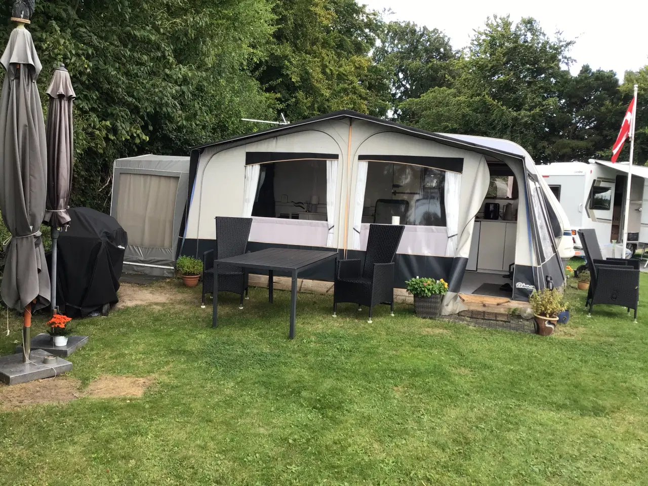 Billede 3 - Fortelt og anex 