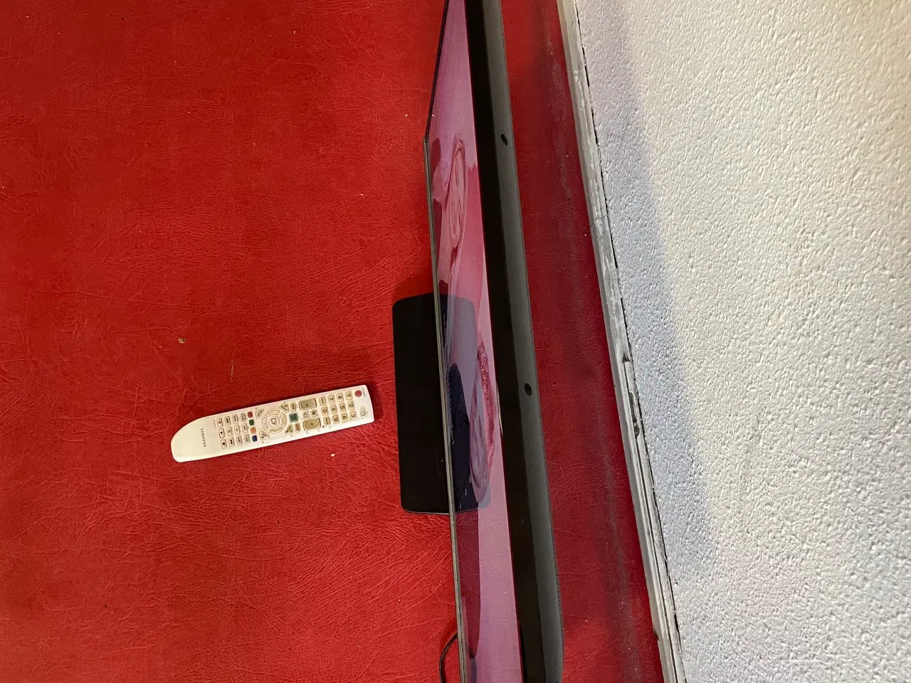 Billede 2 - Fladskærm. Samsung 32 tommer full hd 