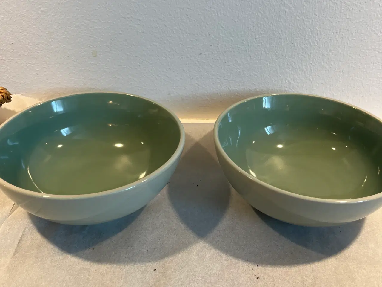 Billede 1 - 2 lyse grønne keramikskåle