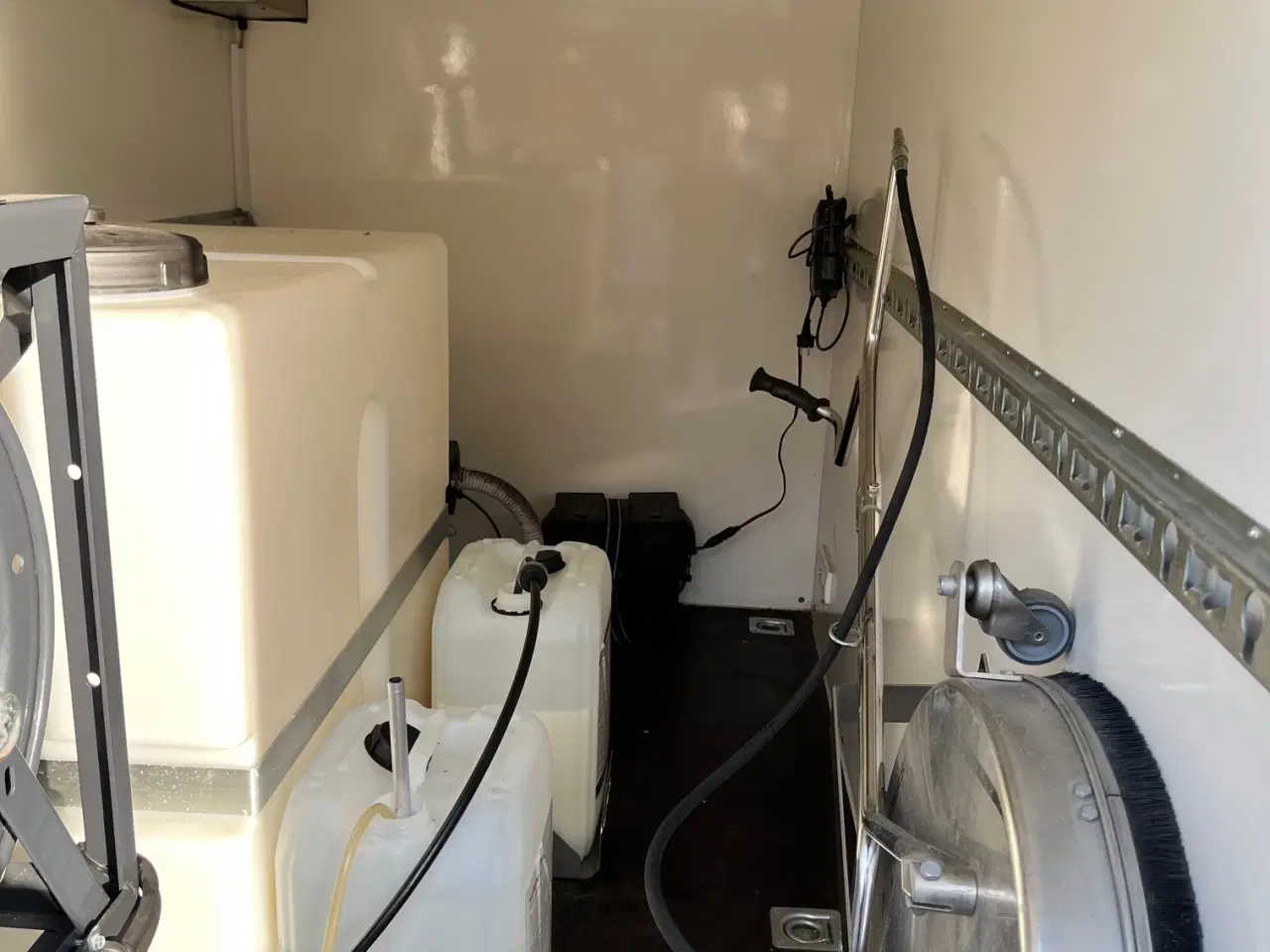 Billede 2 - Komplet højtryks flise-/ algeanlæg og trailer 