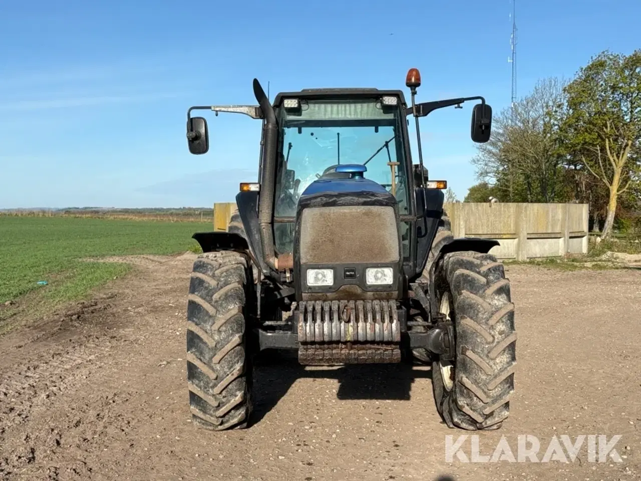 Billede 8 - Traktor Valtra 8150-4WD