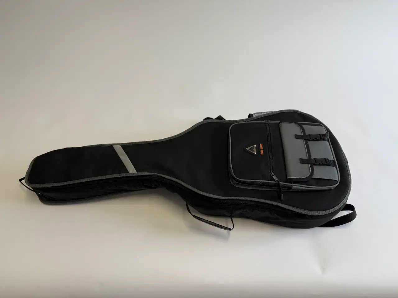 Billede 2 - Höfner HLE AF klassisk guitar + tuner + rygsæk