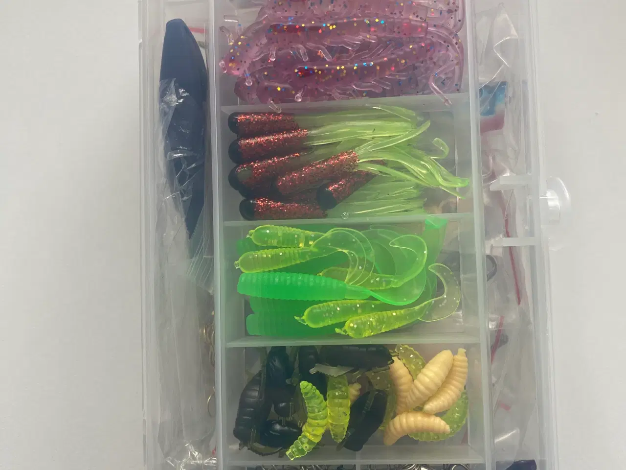 Billede 4 - Fiskesæt med 300 dele