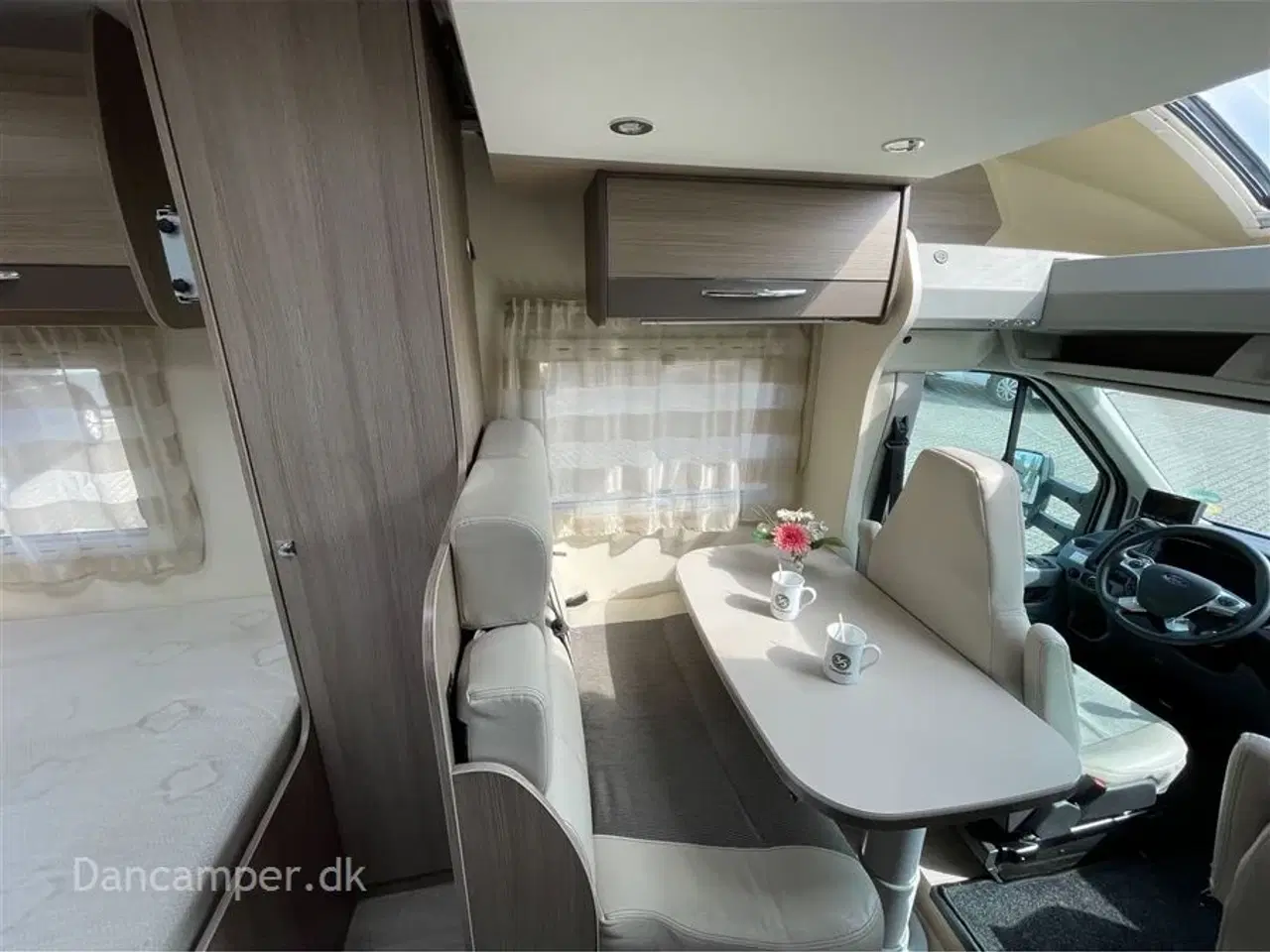 Billede 12 - 2016 - Chausson Flash 515   Anvisningsbil! Ultra kort og handy, 155 HK, 2,3 L motor, Truma monocontrol, Elcykelstativ