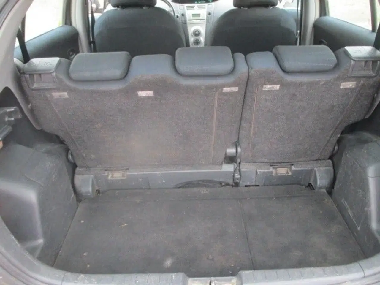 Billede 5 - Toyota Yaris 1,3 Luna