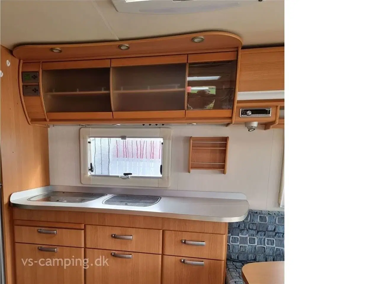 Billede 6 - 2006 - Cabby Comfort 650+ FT   ATTRAKTIV VINTERVOGN MED ALDE CENTRALVARME &amp; FRANSK SENG