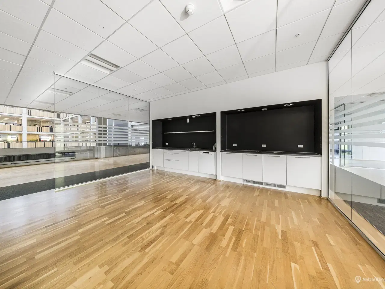 Billede 7 - Kontorlejemål på 1.193 m² i populært flerbrugerhus