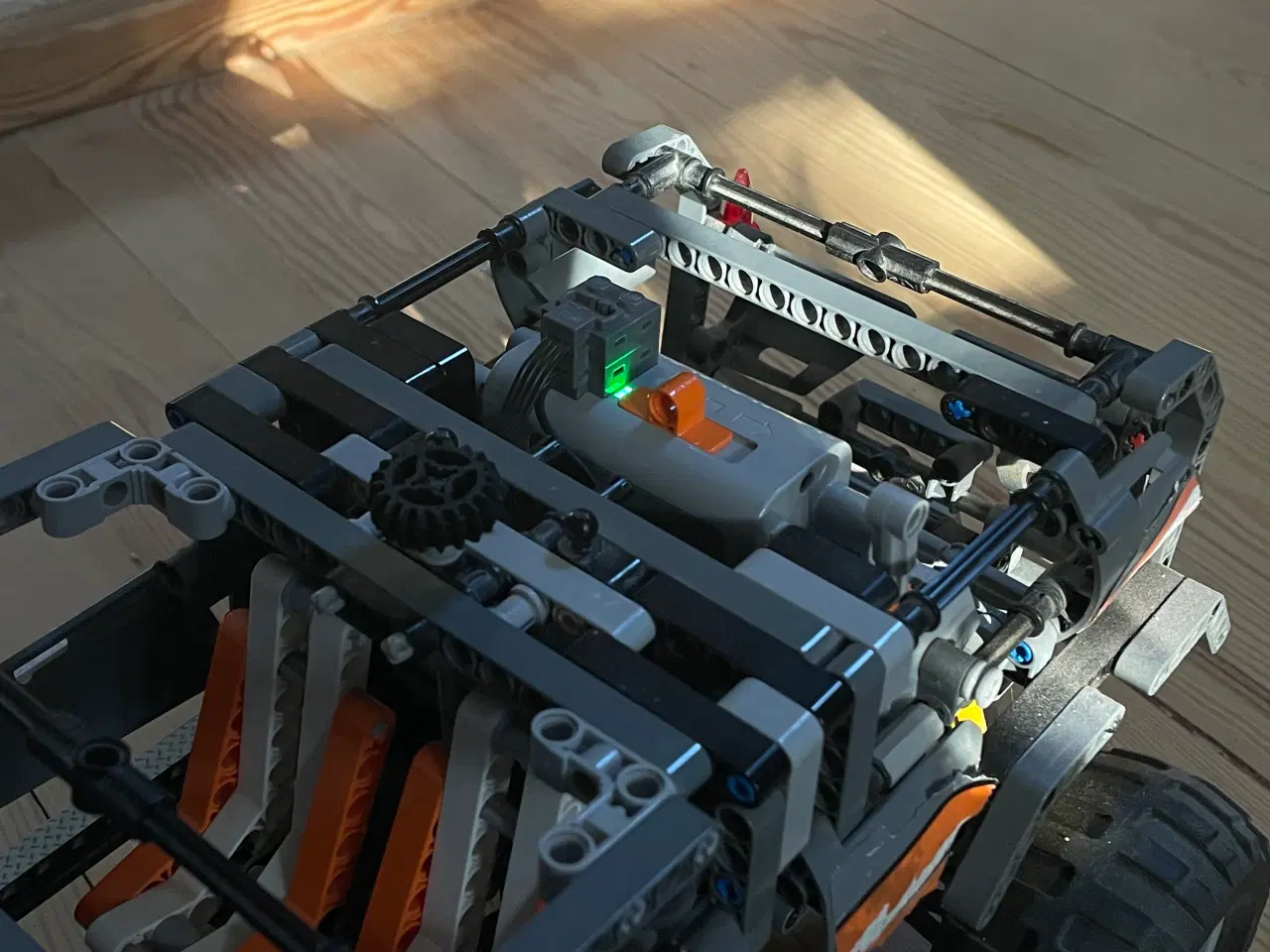 Billede 3 - LEGO Technic 8297 Offroader