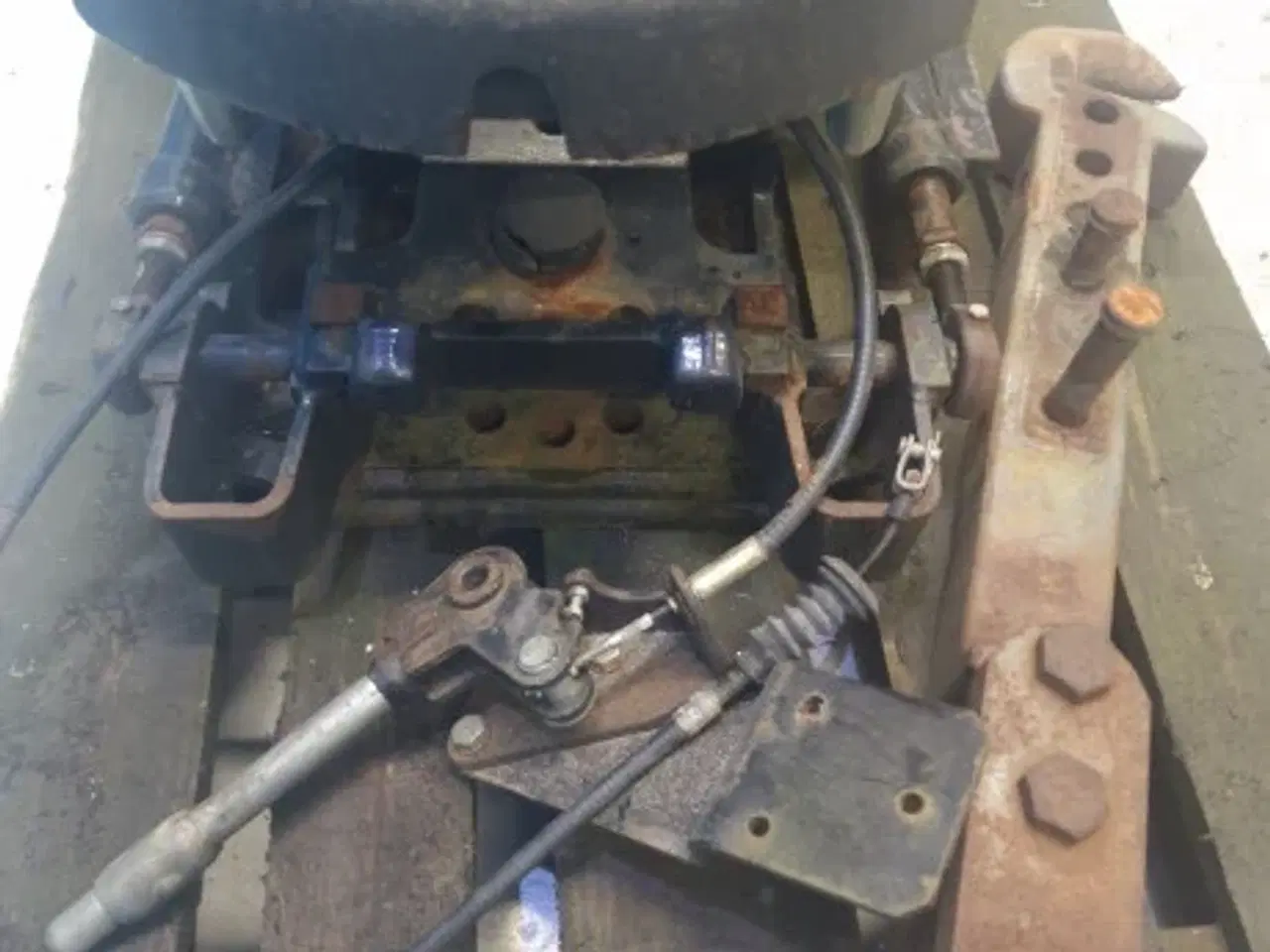 Billede 18 - New Holland TS135A Hitch 82020265