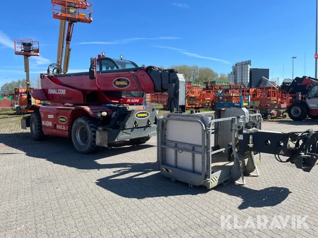 Billede 2 - Rotations Teleskoplæsser Magni RTH5.26 S med kranspil mandskabskurv gafler kranarm