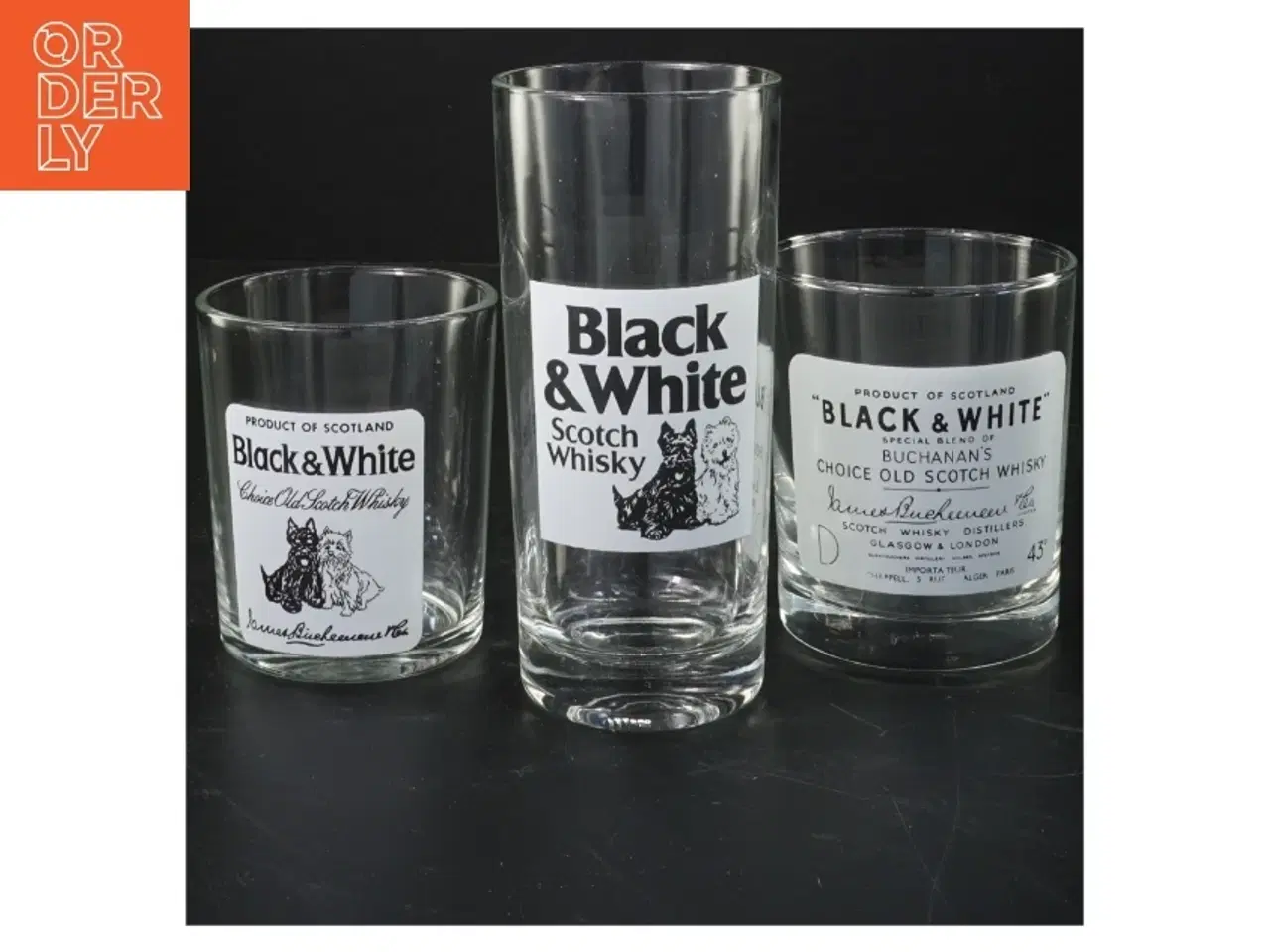 Billede 1 - 3 stk. Whiskyglas fra Black & White Scotch Whisky (str. 8 cm x 7 cm. 9 cm x 7 ø cm. 14 cm x. 6 ø cm)