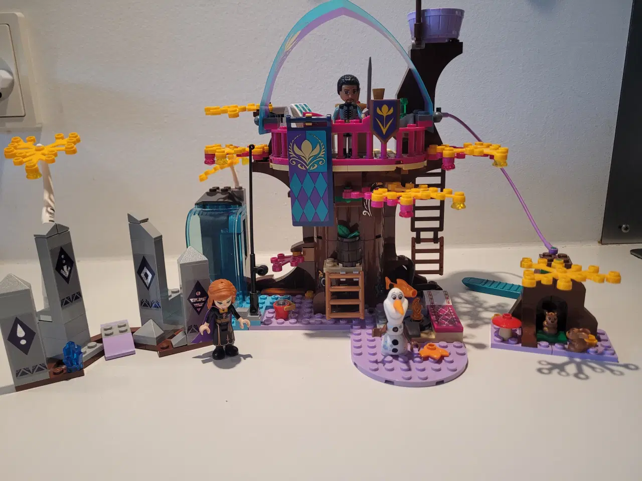 Billede 2 - Lego Frozen, 41164 - Fortryllet trætop hus