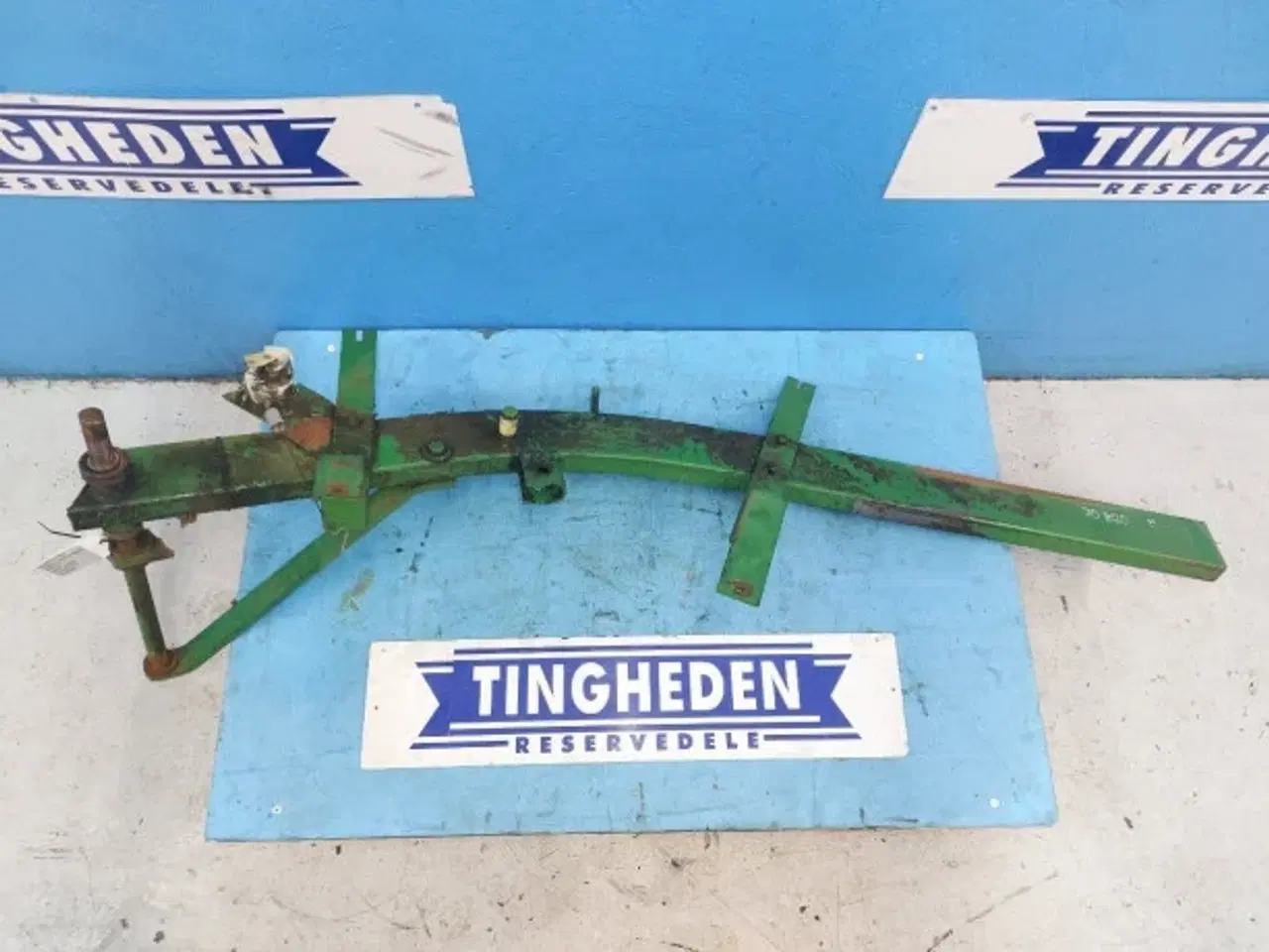 Billede 2 - John Deere 820 Skæreplatform Højre Rullearm AZ52312