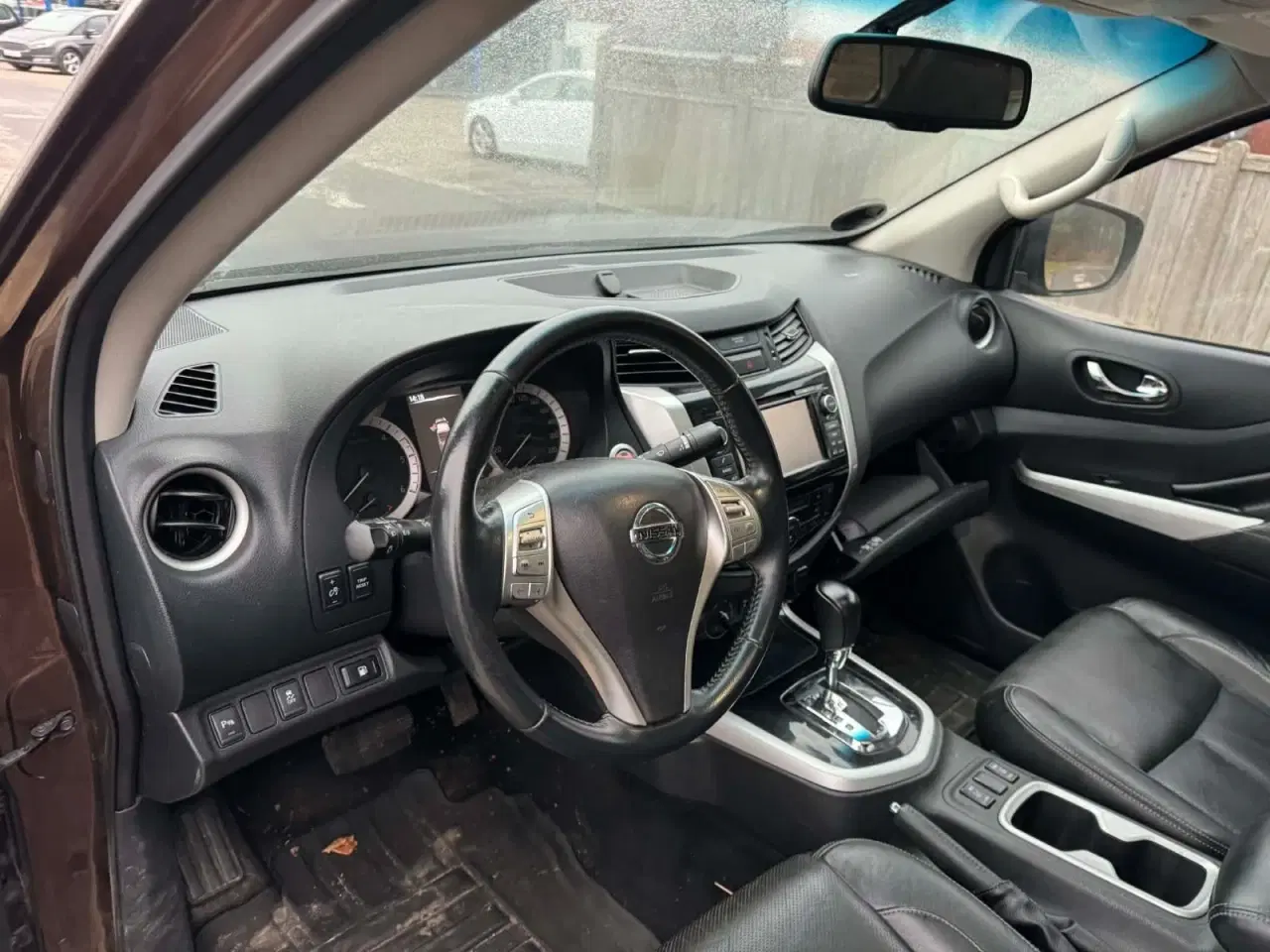 Billede 3 - Nissan Navara 2,3 dCi 190 Db.Kab Tekna aut.