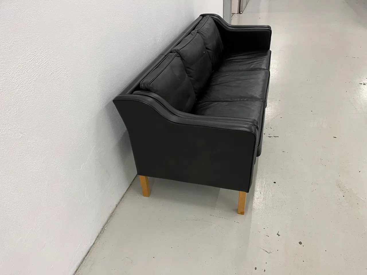 Billede 7 - Mogens Hansen MH195 3 Pers.Sofa i sort læder.