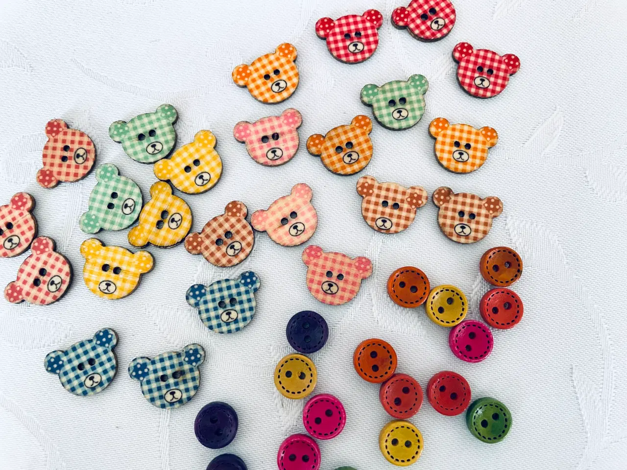 Billede 8 - Knapper blandet bamser og små runde 
