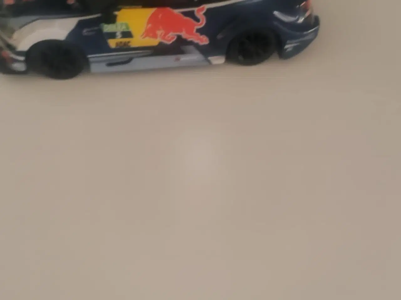 Billede 1 - Fjernstyret bil Red Bull