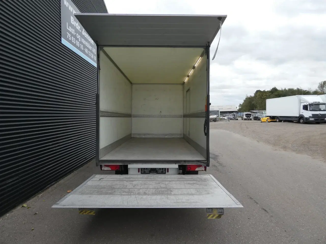 Billede 8 - Mercedes-Benz Sprinter 316 2,1 CDI Alu.kasse m./Lift RWD 163HK Ladv./Chas. Man.