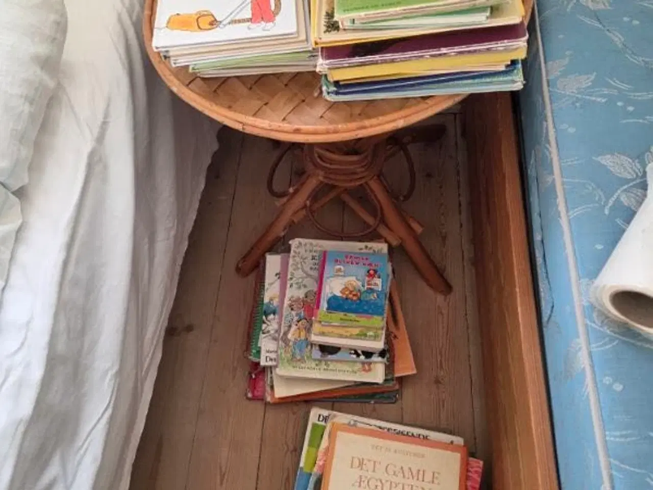 Billede 1 - Børnebøger af forskellig slags 
