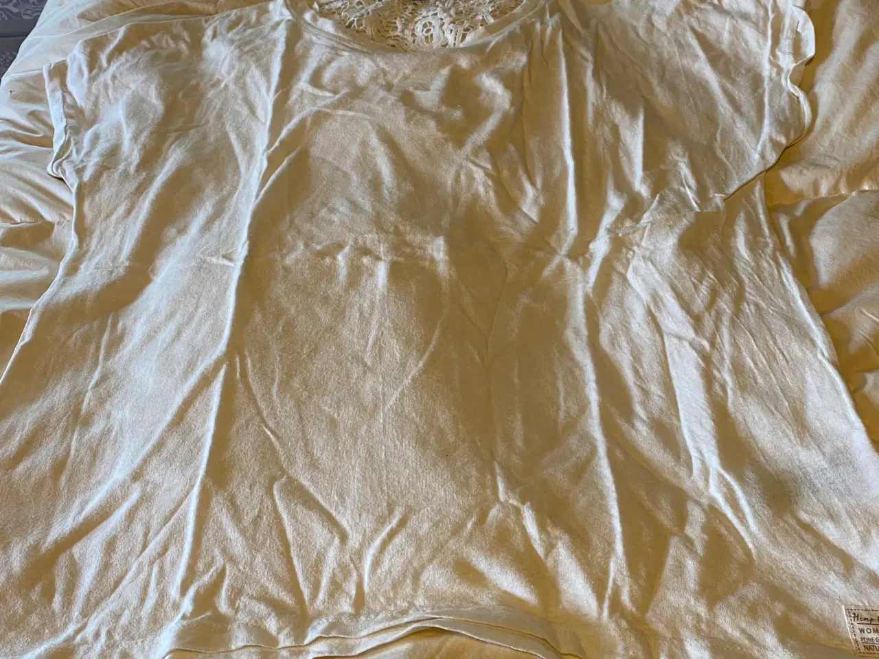 Billede 2 - T- Shirt i forskellige farver og mærker sælges.