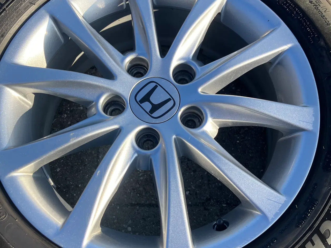 Billede 2 - Honda 16” org alufælge 