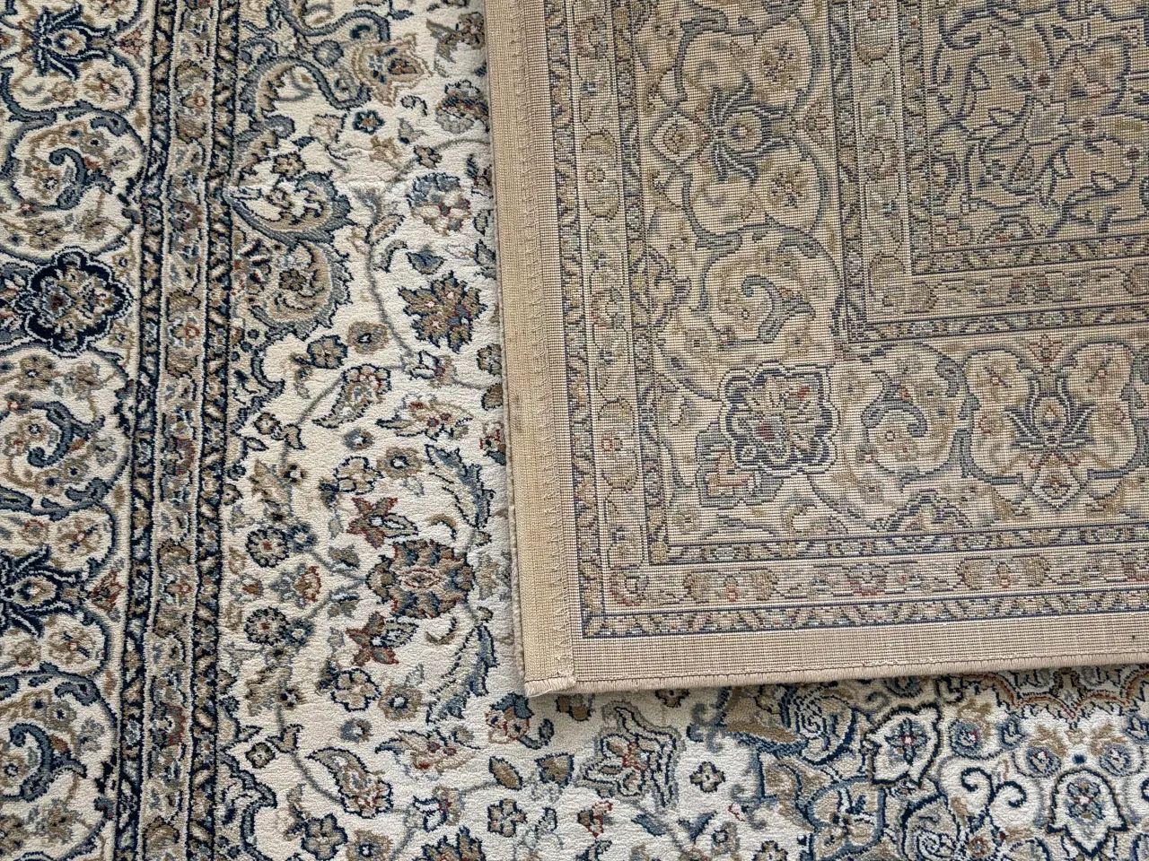 Billede 2 - 2 styk flotte tæpper 