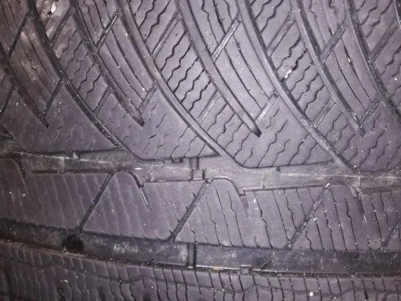 Billede 9 - Vinterdæk - 2 stk. 255/35R20 Michelin Alpin