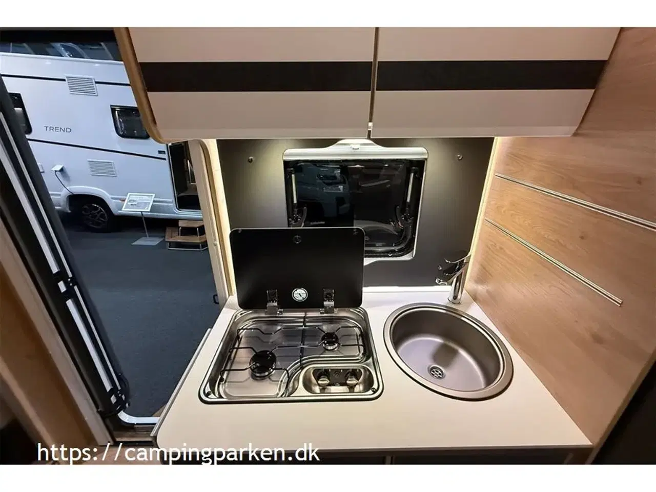 Billede 9 - 2026 - Dethleffs Globebus Camp Active T4   Eksklusiv nyhed fra Dethleffs! Smal/kort delintegreret Globebus T4 Active