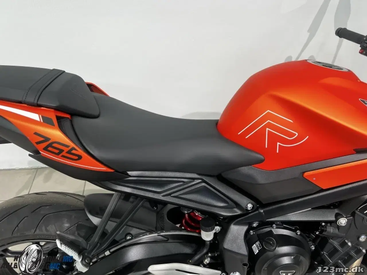 Billede 5 - Triumph Street Triple R Matt Baja Orange
