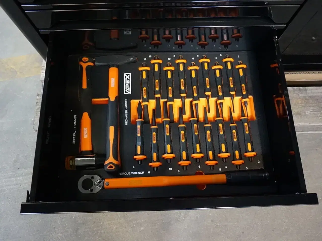 Billede 8 - Apex techseries XXXL Værkstedsvogn med værktøj, 7 skuffer & skab