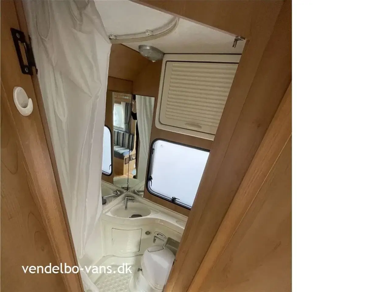 Billede 4 - 2007 - McLouis Lagan 210   Rummelig camper - under 6 meter