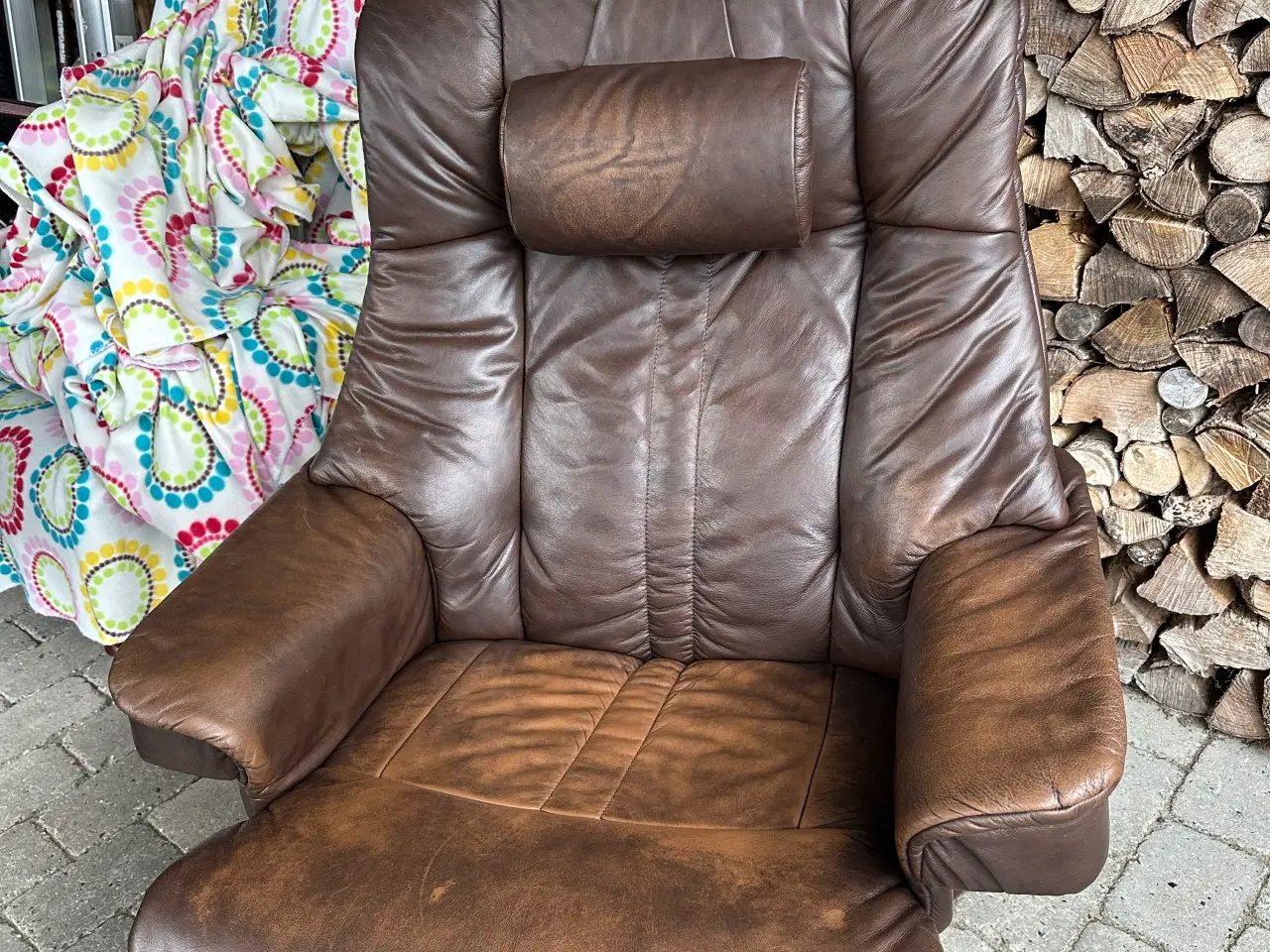 Billede 3 - 2 læder lænestole med skamler