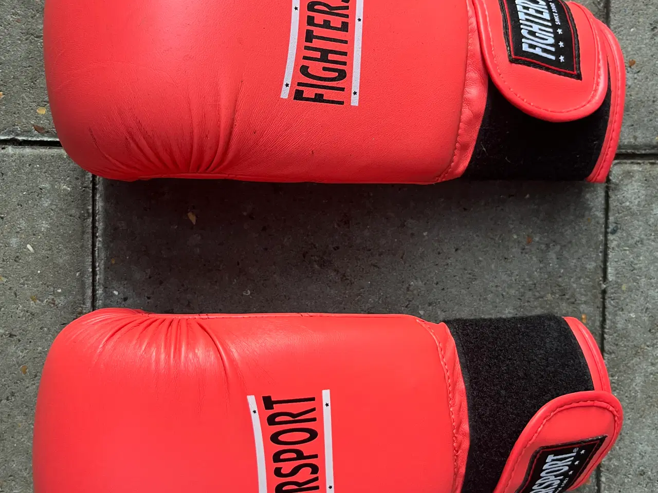 Billede 2 - Boksepude og boksehandsker