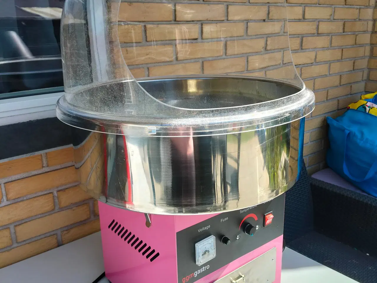 Billede 2 - UDLEJES - Professional candyfloss maskine