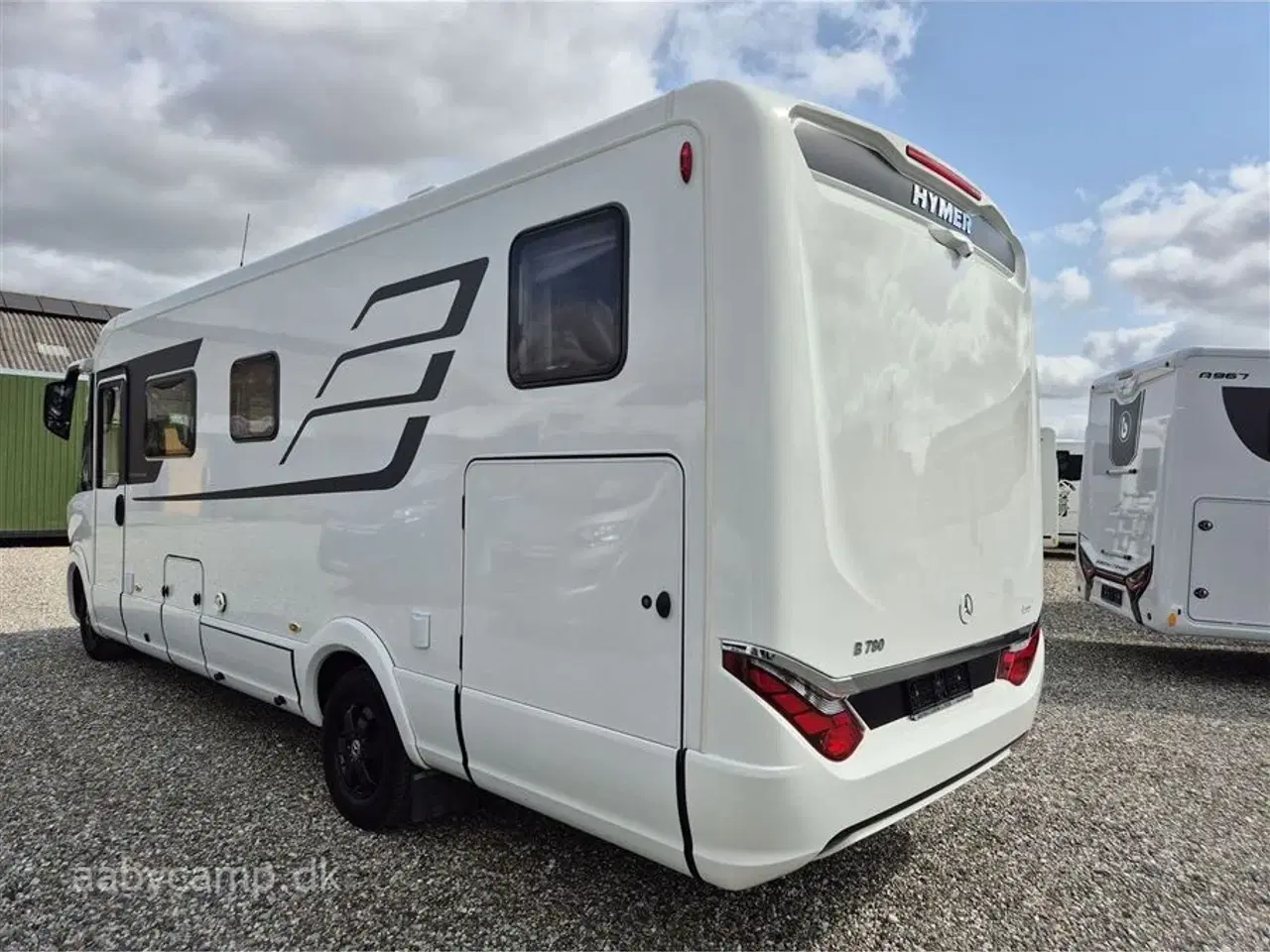 Billede 3 - 2020 - Hymer Masterline BML I780   Luksus på Mercedes Chassic. Solceller. Automatgear. To batterier. Inverter. vandbåret gulvarme.
