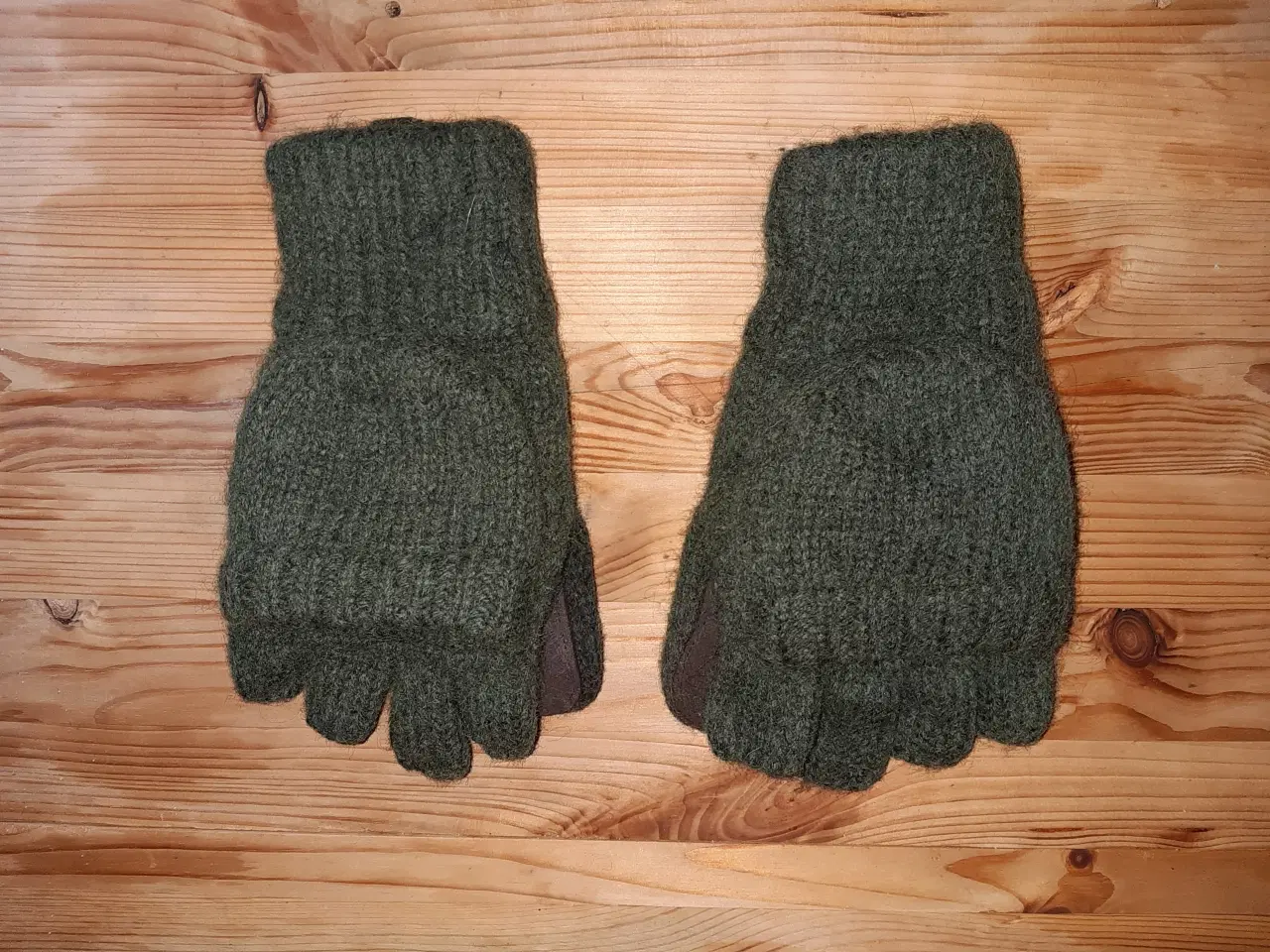 Billede 10 - Jagtudstyr jakke med bukser m.m. 7 dele.