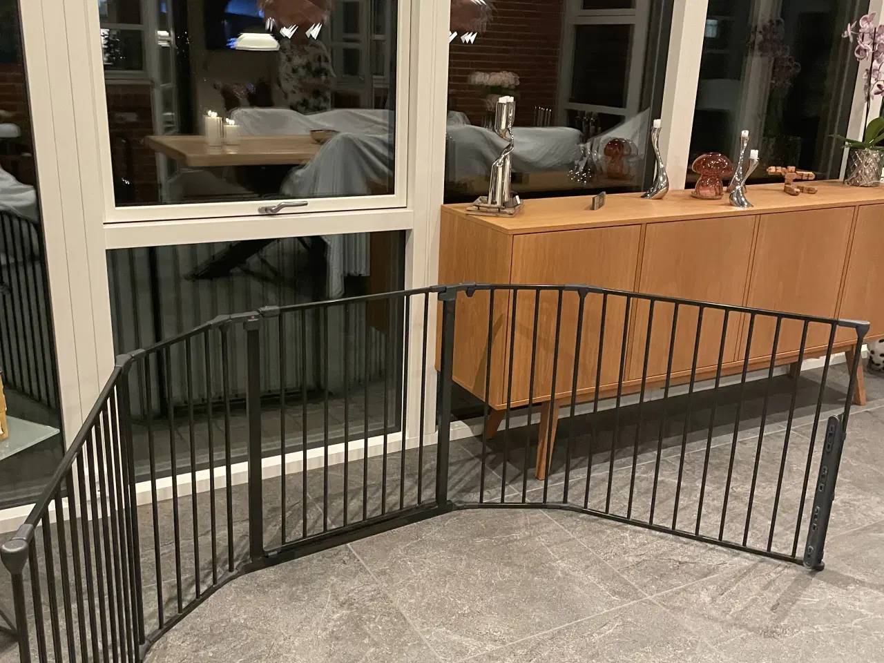 Billede 1 - Sikkerhedsgitter BabyDan Flex XL sort