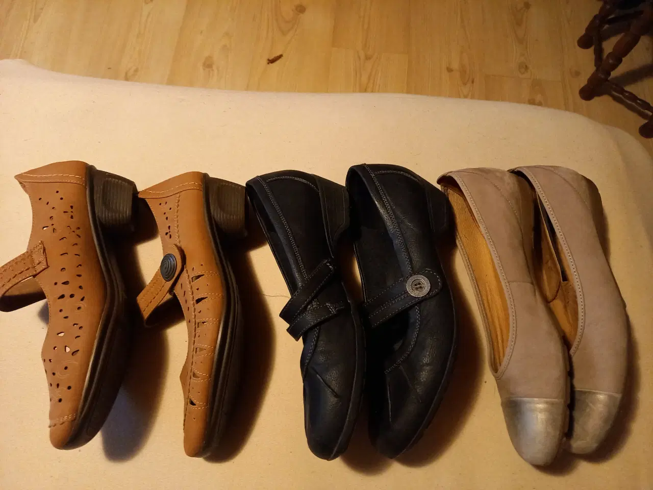 Billede 2 - Sko størrelse 42