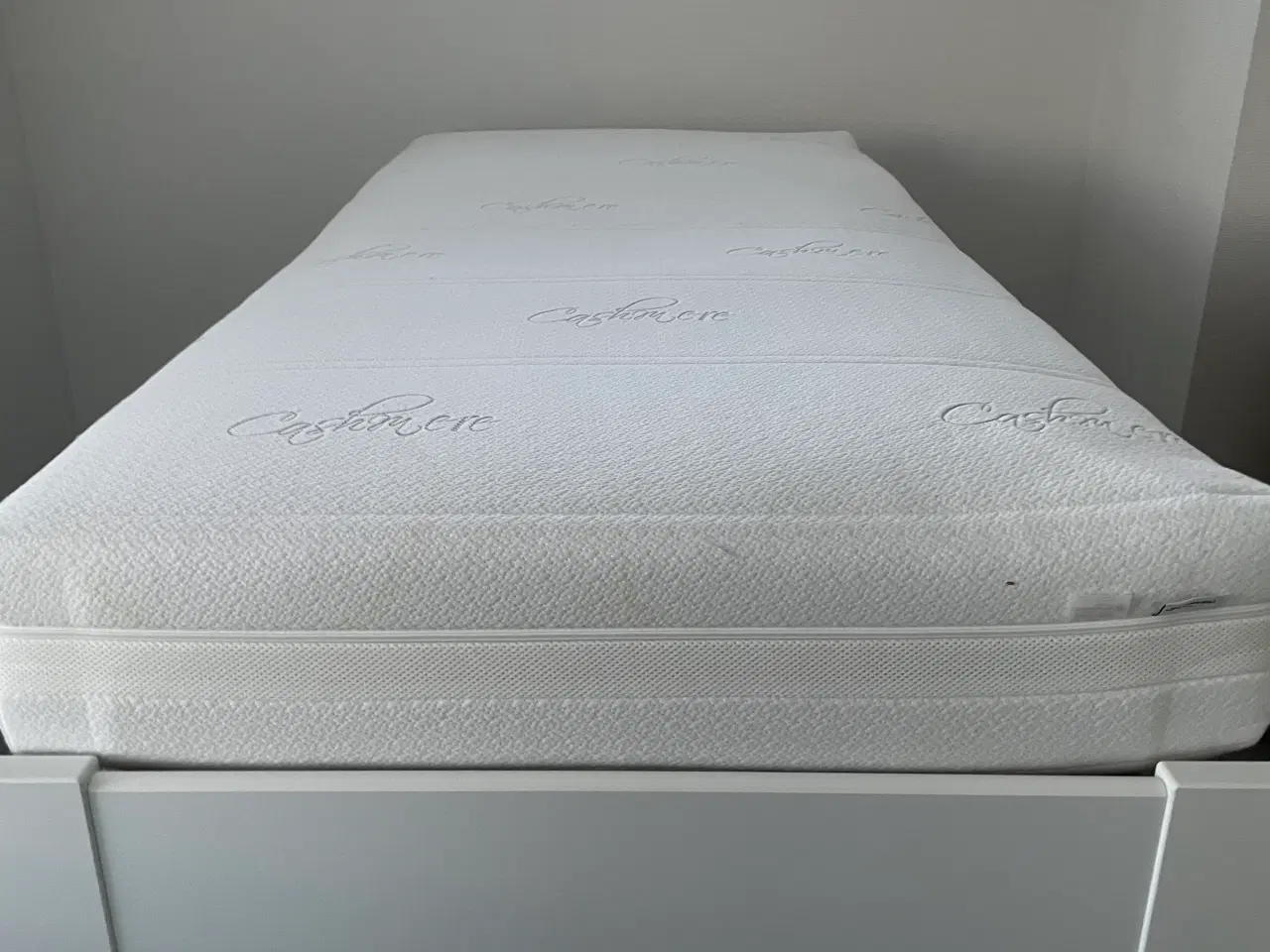 Billede 3 - Elevationssenge med sygeplejeløft