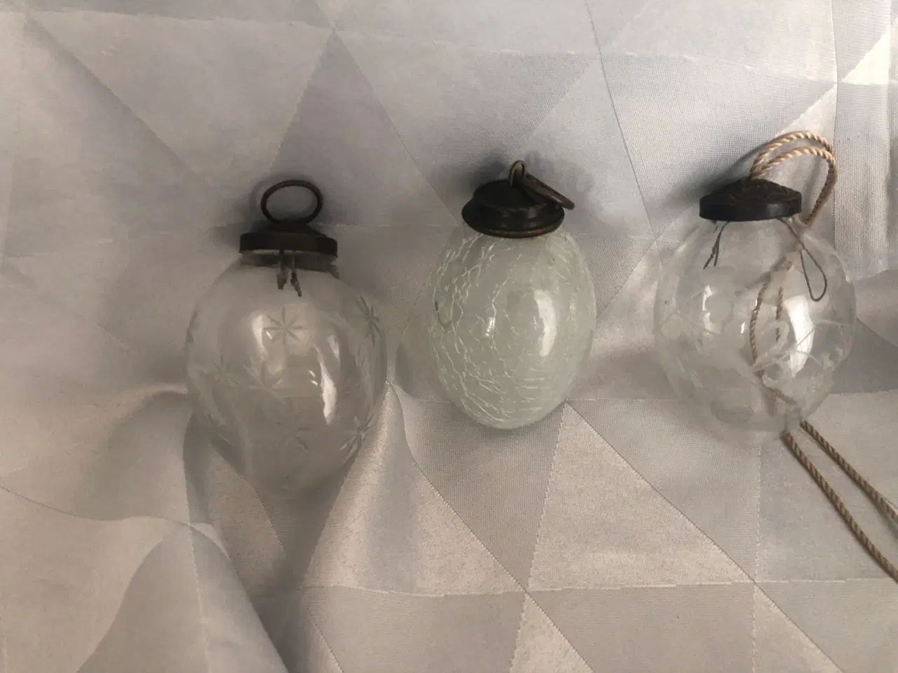 Billede 2 - 3 ovale Biedermeier julekugler i glas