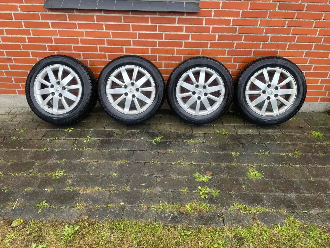 Billede 1 - 16” Originale Renault Aluhjul med vinterdæk