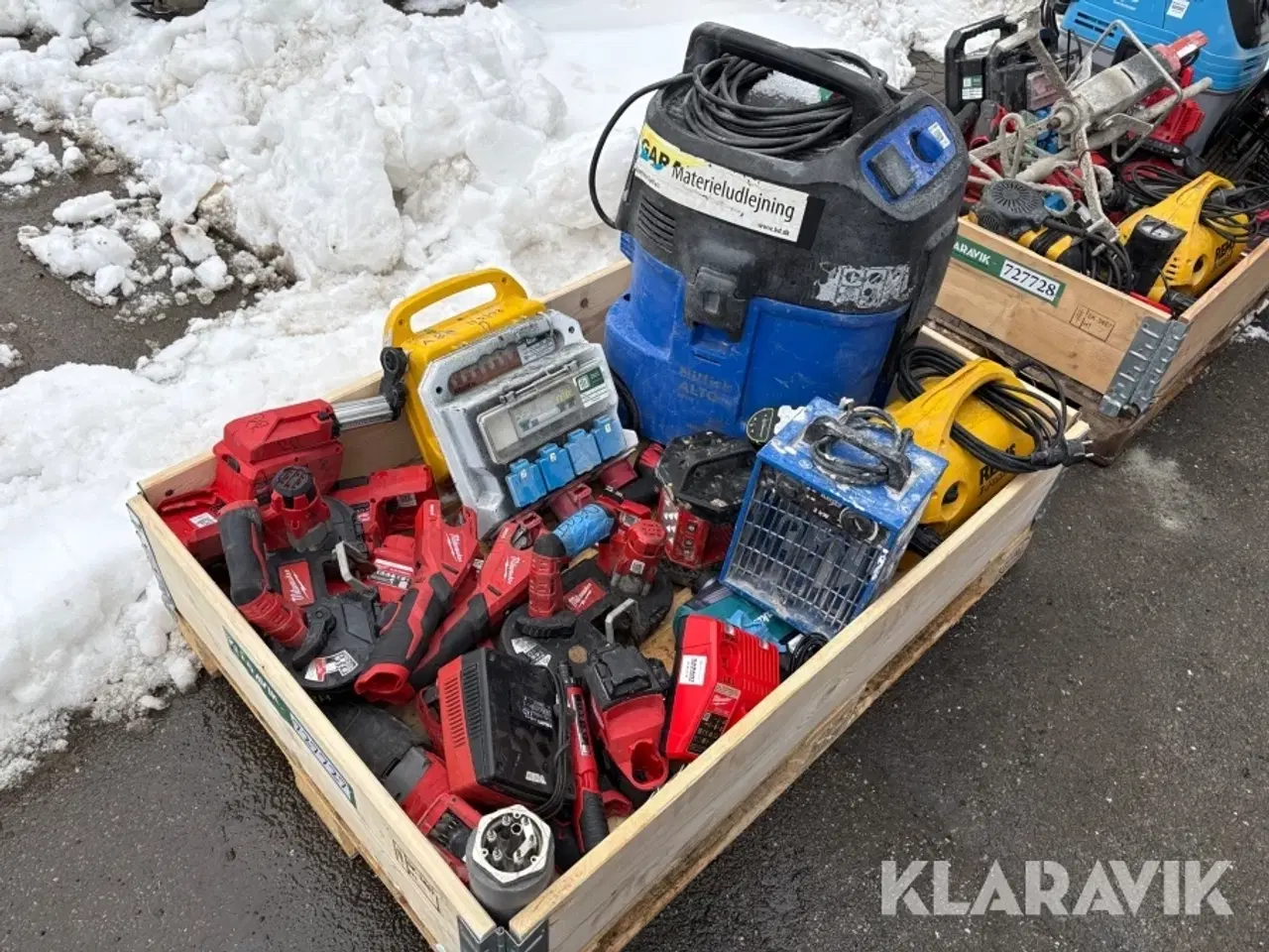 Billede 1 - Assorteret håndværktøj og støvsuger - 1 palle