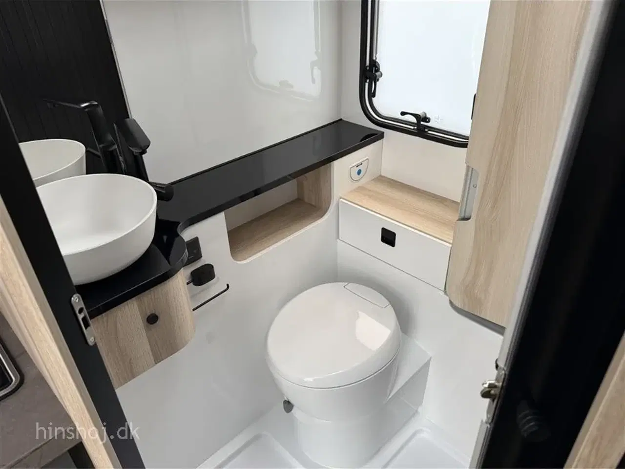 Billede 8 - 2026 - Hobby De Luxe 460 SFf   2026 Hobby De Luxe 460 SFf DK Line Se den hos Hinshøj Caravan A/S