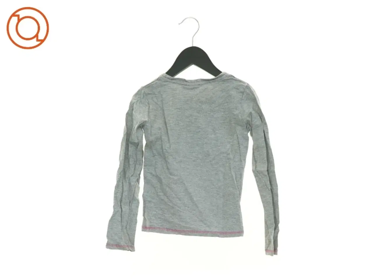 Billede 2 - langærmet trøje fra Disney (str. 116 cm)