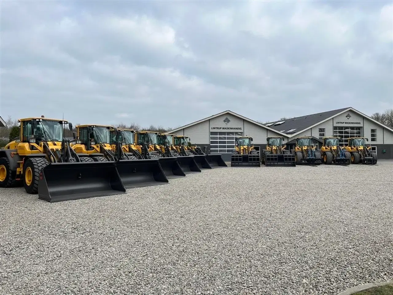 Billede 3 - JST Skovl 3.4m3 med volvoskifte og 3m bred. NY SKOVL. Den er opbygget efter alle kunstens regler