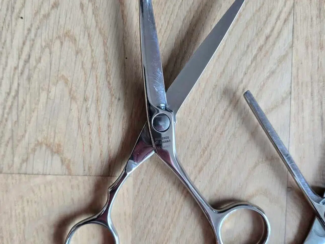 Billede 8 - Hårtrimmere, sakse og føntørrer