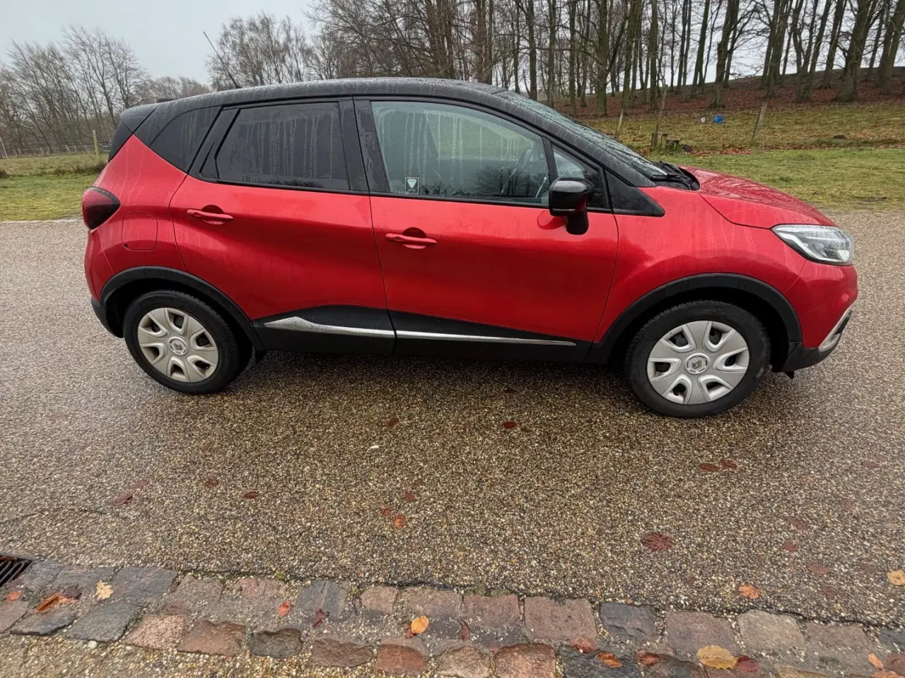 Billede 1 - Rigtig flot og velholdt Renault Captur